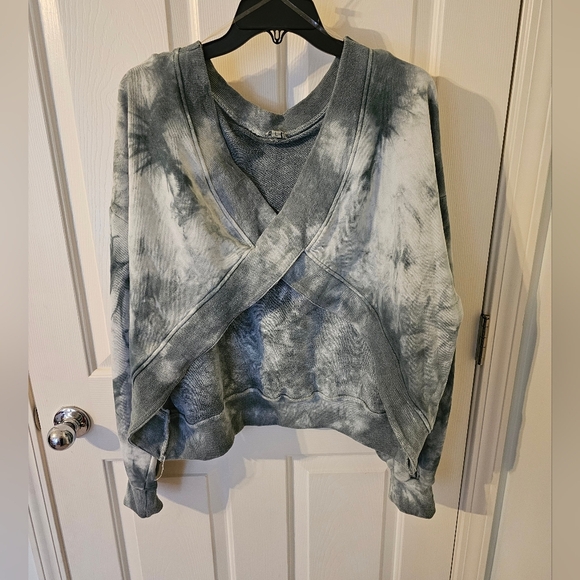 POL Grey White Tie Dye cropped High Low Sweater Size L - Picture 1 of 5
